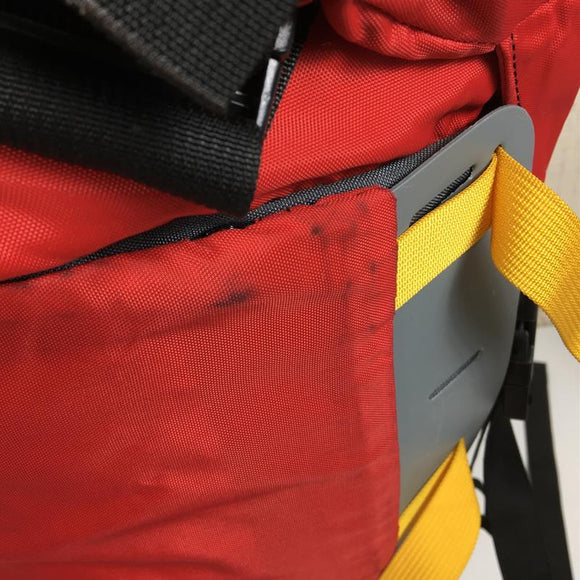 【OneSize レッド系】 Fort Collins Defrance Packs バックパック アメリカ製 ITW NEXUS社 FASTEXバックル ビンテージ 入手困難 容量【55L～79L】 バックパック バッグ ストレージ - 【公式】2ndGEAR（セカンドギア）Webショップ【登山用品・アウトドア用品専門 買取販売店】