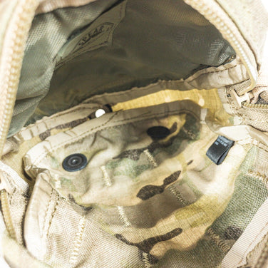 【OneSize ベージュ系】 Gregory ( グレゴリー ) スピアー フラッグ ポケット Spear Flag Pocket マルチカム 生産終了モデル 入手困難 バッグ ストレージ サコッシュポーチ z00051793 マルチカム サコッシュポーチ バッグ - 【公式】2ndGEAR（セカンドギア）Webショップ【登山用品・アウトドア用品専門 買取販売店】