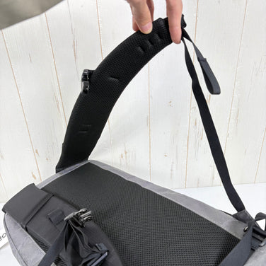 【Unisex OneSize チャコール系】 Ridge Mountain Gear ( リッジマウンテンギア ) ワンマイル トリム One Mile Trim  Charcoal Grey z00055811 Charcoal Grey デイパック 容量【～29L】 バックパ