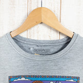 【Men's M チャコール系】 Patagonia ( パタゴニア ) キャプリーン クール デイリー グラフィック シャツ Cap Cool Daily Graphic Shirt SRFE ポリエステル ウェア トップス インナー シャツ ショートスリーブTシャ - 【公式】2ndGEAR（セカンドギア）Webショップ【登山用品・アウトドア用品専門 買取販売店】