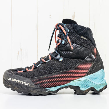 La Sportiva Equilibium ST GTX Women's Trekking Boots, Size 25.5cm, Black, Black with Hibiscus / K00P02