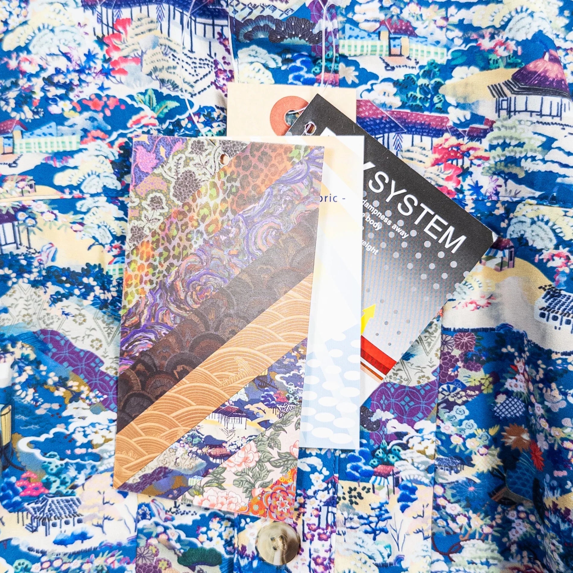 【Men's M ブルー系】 Jolly Gear（ジョリーギア） トリプルクラウン ボタンダウン ロングスリーブ TRIPLE CROWN BUTTON DOWN LONG SLEEVE Blue Garden ポリエステル ウェア トップス インナー シャツ - 【公式】2ndGEAR（セカンドギア）Webショップ【登山用品・アウトドア用品専門 買取販売店】