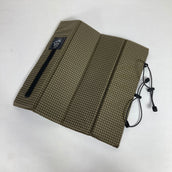 【OneSize ベージュ系】 Rawlow Mountain Works ( ロウロウマウンテンワークス ) ハイカーズ シート Hikers Seat 200D SPECTRA X-Grid 折りたたみシート スリーピングシステム 座布団 z00061362