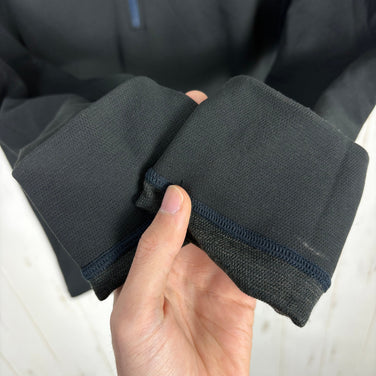 【Men's L ブラック系】 Finetrack ( ファイントラック ) メリノスピン サーモ フーディ Merinospin Thermo Hoody ポリエステル ウェア トップス インナー シャツ フーディ ウール z00055206  ウール フーディ