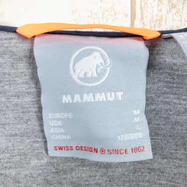 【Men's M ネイビー系】 Mammut ( マムート ) コーポレート ソフトシェル フーデッド ジャケット Corporate SO Hooded Jacket ナイロン 1011-02070 Men's マリーン | Marine ソフトシェル アウター - 【公式】2ndGEAR（セカンドギア）Webショップ【登山用品・アウトドア用品専門 買取販売店】
