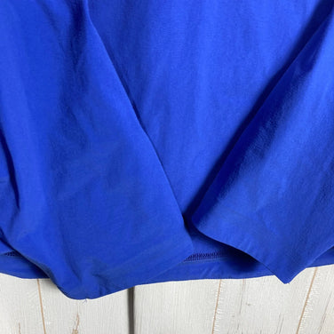 Arcteryx Sigma SL 女款中号蓝色连帽衫。已停产，难觅踪影，尼龙软壳外套。产品编号：z00053752。