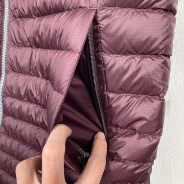 【Men's S ブラウン系】 Cotopaxi（コトパクシ） フエゴ ダウンベスト Fuego Down Vest ダウン ウェア トップス ベスト ダウンインサレーション z00054940  ダウンインサレーション ベスト トップス ウェア