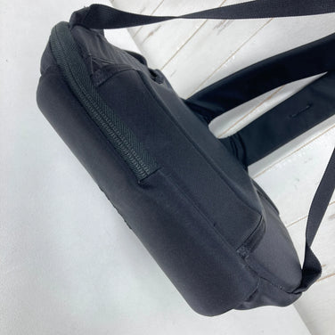 Arcteryx Blade 6 背包（均码，黑色） - 已停产且难以找到的尼龙储物背包/日用背包，容量：最大 29 升 (z00054481)