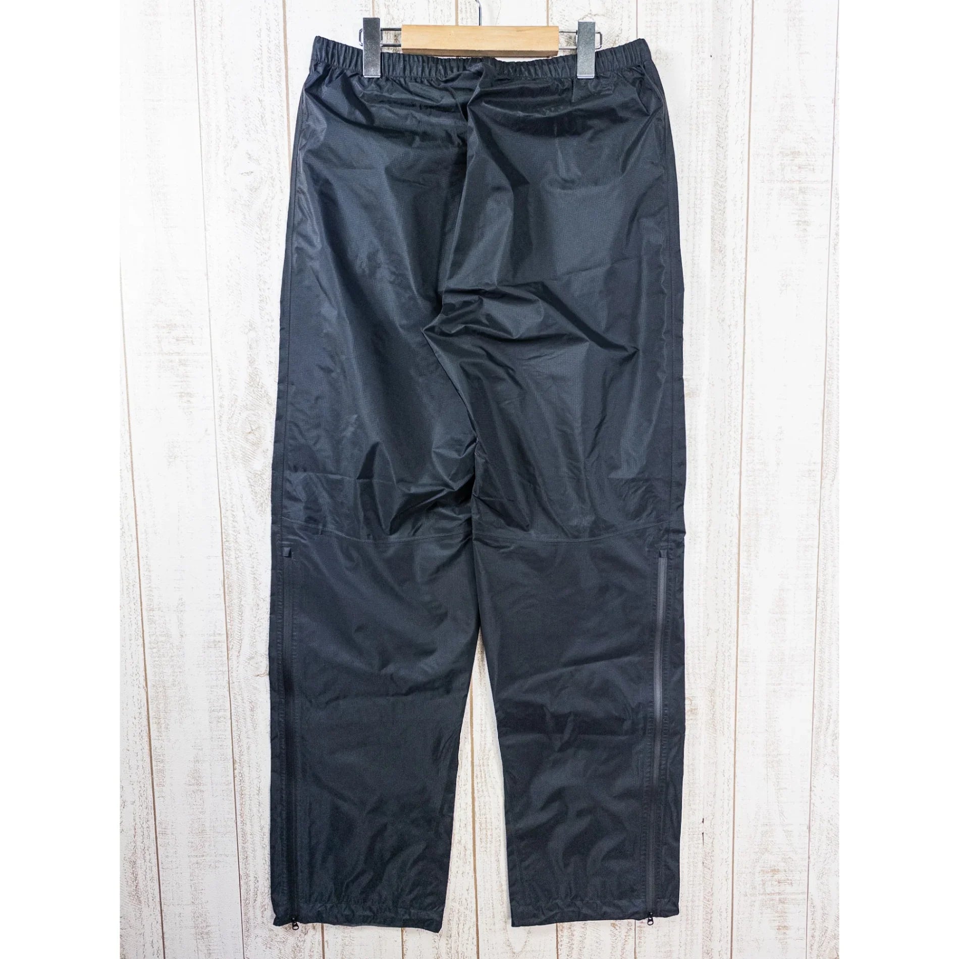 【Men's M-L ブラック系】 Montbell ( モンベル ) ストーム クルーザー パンツ Storm Cruiser Pants ナイロン ウェア ボトムス ロングパンツ レインシェル GORE-TEX-3L ( ゴアテックス・3レイヤー ) z000513 - 【公式】2ndGEAR（セカンドギア）Webショップ【登山用品・アウトドア用品専門 買取販売店】