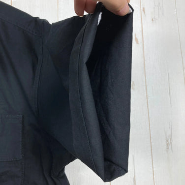 Columbia Tucannon Isle Short Sleeve Shirt, Men's Size L, Black. This cotton, wool-blend shirt is perfect as an undershirt or top.