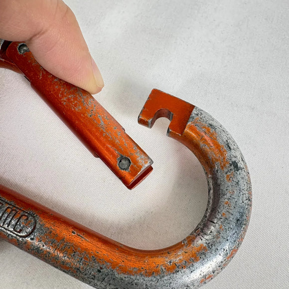 【OneSize オレンジ系】 SMC ( Seattle Manufacturing Corporation ) ヴィンテージ オーバル カラビナ Vintage Oval Carabiner ストレートゲート ロッククライミングギア z00061779  ロック