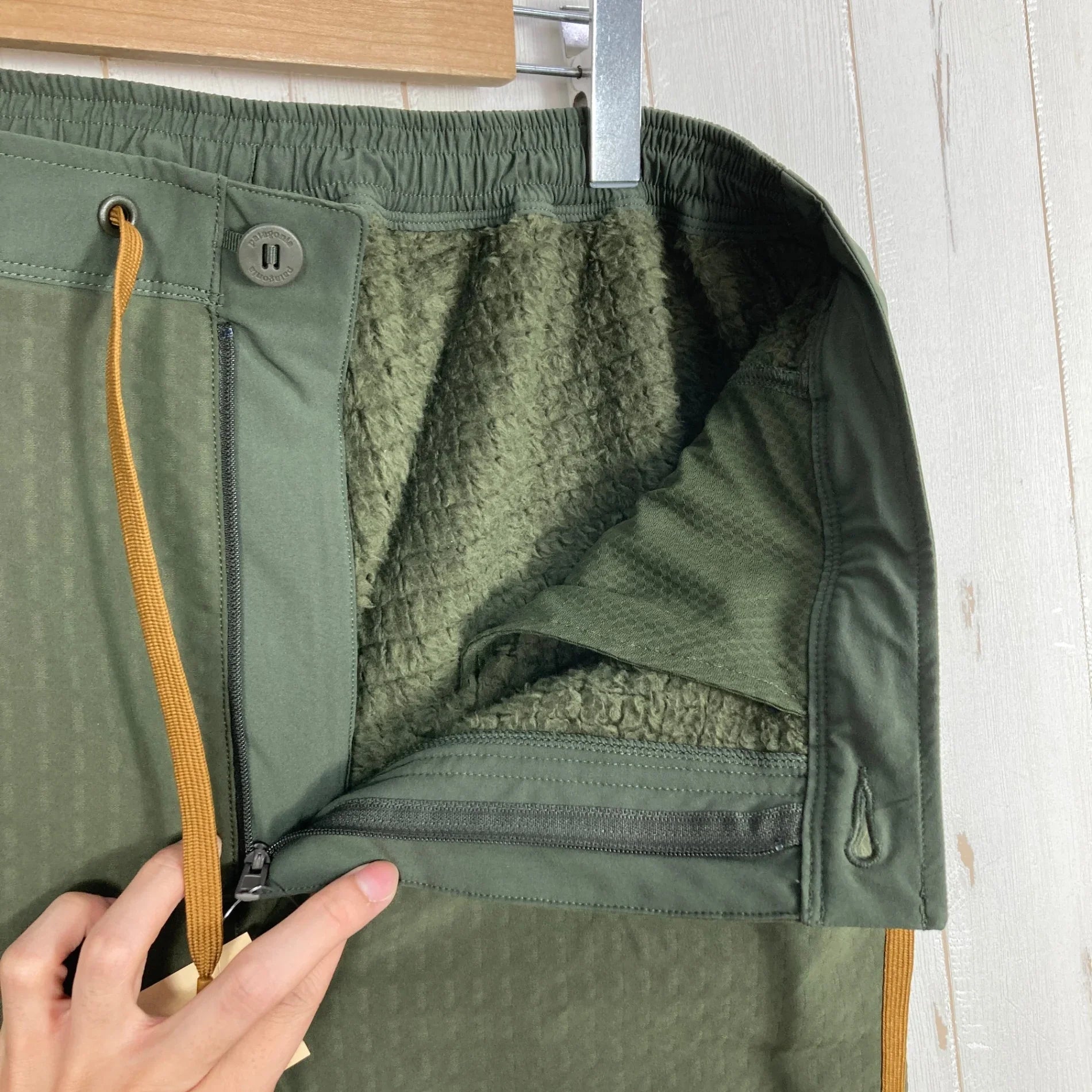 Men's L グリーン系】 2024 Patagonia ( パタゴニア ) R2 テック