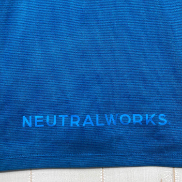【Unisex M ブルー系】 Neutral Works（ニュートラル ワークス） ハヤチ / ロングスリーブクルー HAYACHI / LONG SLEEVE CREW ポリエステル ウェア トップス インナー シャツ ロングスリーブTシャツ クルーネック 化繊