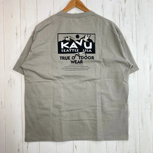 【Men's M ベージュ系】 Kavu ( カブー ) 別注 ビッグシルエット ロゴバックプリント Tシャツ Exclusive Oversized Logo Back-Print T-Shirt グレイッシュ ベージュ 2026SS FREAK'S STORE