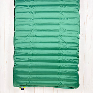 【OneSize グリーン系】 Thermarest ( サーマレスト ) ネオエアー ベンチャー レギュラー NeoAir Venture R ポリエステル スリーピングシステム マット スリーピングパッド エアマット z00054905  エアマット マット ス