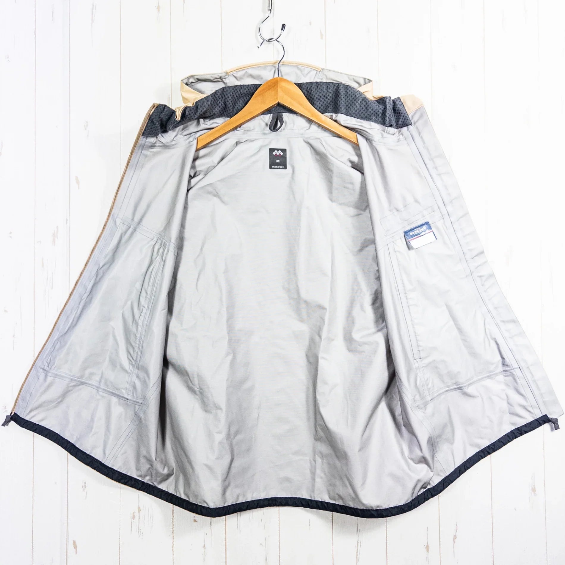 【Women's M ベージュ系】 Montbell ( モンベル ) レインダンサー ジャケット Rain Dancer Jacket ナイロン ウェア トップス アウター ジャケット レインシェル GORE-TEX-3L ( ゴアテックス・3レイヤー ) z0005 - 【公式】2ndGEAR（セカンドギア）Webショップ【登山用品・アウトドア用品専門 買取販売店】