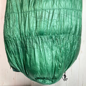 【OneSize グリーン系】 Nanga ( ナンガ ) カモシカオリジナルシュラフ 500 UDD ロング GRN カモシカスポーツ 別注モデル ダウン スリーピングシステム 寝袋 ダウンシュラフ z00052483 GRN ダウンシュラフ 寝袋 スリーピングシ - 【公式】2ndGEAR（セカンドギア）Webショップ【登山用品・アウトドア用品専門 買取販売店】