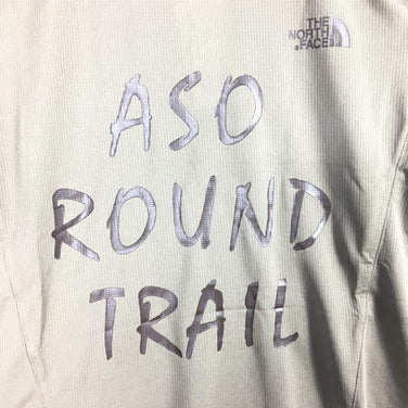 【Men's S ブラウン系】 The North Face ( ザ・ノースフェイス ) × 阿蘇ラウンドトレイル トレイルランニング大会 限定tシャツ 速乾 Asian Men's 化繊 ショートスリーブTシャツ クルーネック インナー シャツ トップス ウェア - 【公式】2ndGEAR（セカンドギア）Webショップ【登山用品・アウトドア用品専門 買取販売店】