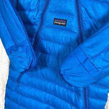 【Baby's 12M ブルー系】 Patagonia ( パタゴニア ) インファント ダウン セーター バンティング Infant Down Sweater Bunting 600Fp つなぎ おくるみ ロンパース カバーオール ベビー 60105 Internat - 【公式】2ndGEAR（セカンドギア）Webショップ【登山用品・アウトドア用品専門 買取販売店】