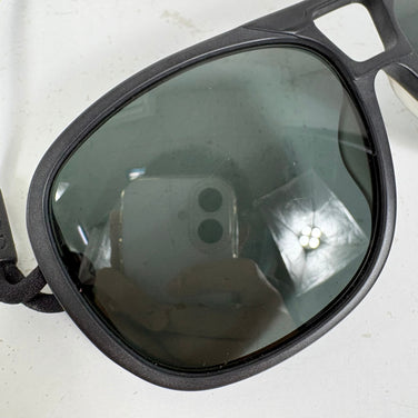 【OneSize ブラック系】 Ombraz（オンブラズ） クラシック アームレス サングラス Classic Armless Sunglasses ウェア ウェア小物 アイウェア サングラス z00058740  サングラス アイウェア ウェア小物 ウェア