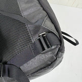 【Unisex OneSize ブラック系】 Ridge Mountain Gear ( リッジマウンテンギア ) ワンマイル トリム One Mile Trim  Black Magic z00055812 Black Magic デイパック 容量【～29L】 バックパック バ