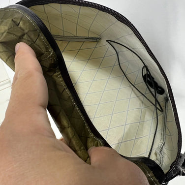 均码 Green Wanderlust Equipment Kampala 背包，橄榄色和棕色，YAMAP 独家尼龙储物袋/Sacoche 袋 (z00053600)