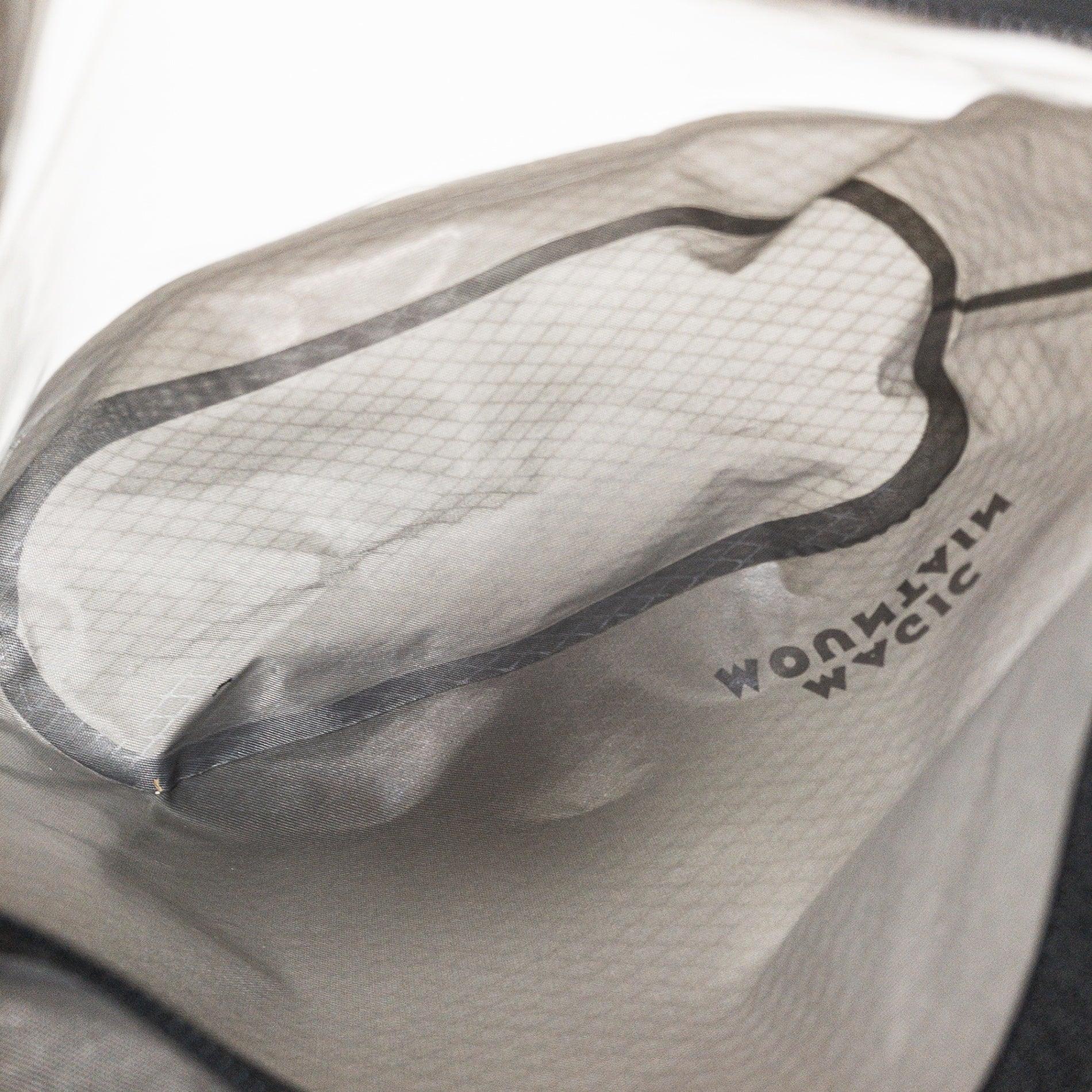 【M グレー系】 Magic Mountain ( マジックマウンテン ) シームレスドライサコッシュ M バッグ ストレージ サコッシュポーチ z00051247 サコッシュポーチ バッグ ストレージ - 【公式】2ndGEAR（セカンドギア）Webショップ【登山用品・アウトドア用品専門 買取販売店】