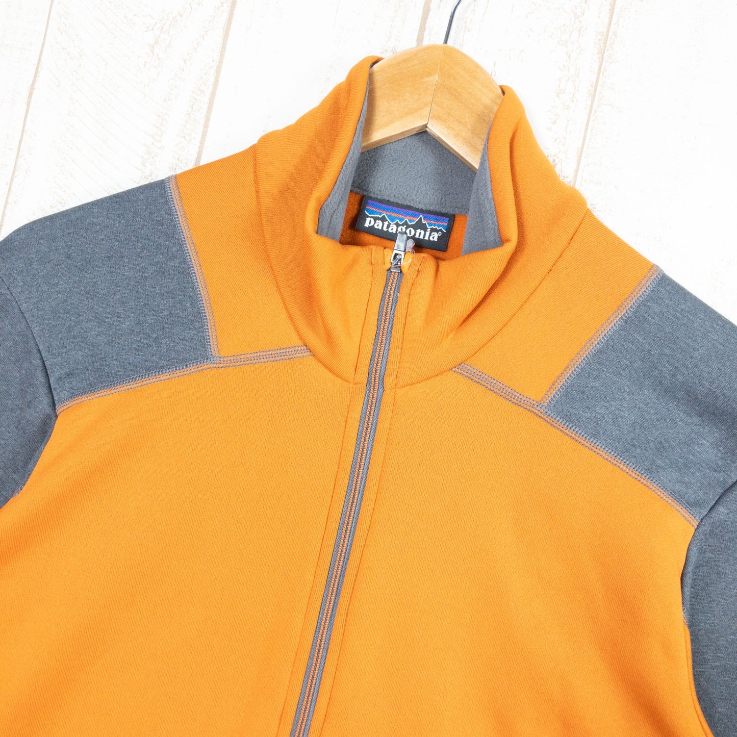 【Men's M オレンジ系】 Patagonia ( パタゴニア ) キャプリーン 4 エクスペディションウェイト ジップネック Capilene 4 Expedition Weight Zip-Neck ポーラテック パワードライ フリース 生産終了モデル 入手