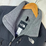 北面 Denali 夹克（男款，L 码，灰色）——已停产，难觅踪迹——符合欧美标准。尼龙抓绒外套。产品代码：z00054491。