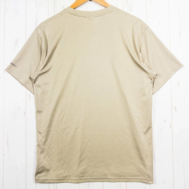Columbia Lake Arrowhead Short Sleeve Tee, Men's Small, Beige. Polyester crew neck short sleeve tee.