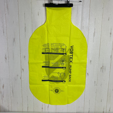 【OneSize グリーン系】 Nemo Equipment ( ニーモ イクイップメント ) ボルテックス ポンプサック Vortex Pump Sack Lemon Green エアマット用 ポンプサック スリーピングシステム マット スリーピングパッド エアマ - 0