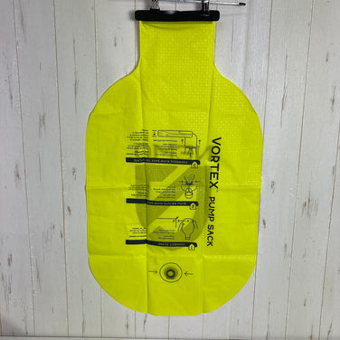 【OneSize グリーン系】 Nemo Equipment ( ニーモ イクイップメント ) ボルテックス ポンプサック Vortex Pump Sack Lemon Green エアマット用 ポンプサック スリーピングシステム マット スリーピングパッド エアマ
