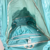 Montbell Cha-Cha Pack 30 女款，浅蓝色，均码，蓝色。这款轻质尼龙收纳背包容量为 30 升至 54 升。（产品编号：z00053012）