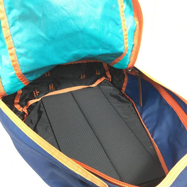 【OneSize ブルー系】 Gregory ( グレゴリー ) クラシック デイパック Classic Daypack 26L 2011年限定カラー ウッドストック アメリカ製 シルバータグ 旧タグ 入手困難 Woodstock デイパック 容量【～29L】 バ - 【公式】2ndGEAR（セカンドギア）Webショップ【登山用品・アウトドア用品専門 買取販売店】