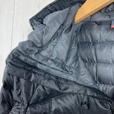 Haglofs Essence 羽绒连帽衫，女款 XS 码，黑色。这款羽绒服既可作为上衣，也可作为外套。产品编号：z00053490。