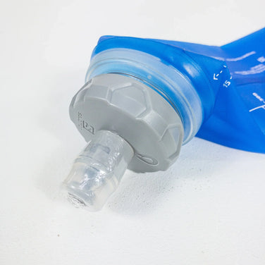 【OneSize ブルー系】 Salomon ( サロモン ) ソフト フラスク 500ml / 17oz Soft Flask 500ml / 17oz ハイドレーションイクイップメント ソフトボトル ソフトフラスク z00050601 ソフトボトル ソフトフ - 【公式】2ndGEAR（セカンドギア）Webショップ【登山用品・アウトドア用品専門 買取販売店】