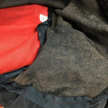 【OneSize レッド系】Dana Design ( デイナデザイン ) ハンバグスパイア Humbug Spire レッド×ブラック バックパック デイパック アメリカ製 コーデュラナイロン製 ブランド消滅 生産終了モデル 入手困難 容量【30L～54L】 バックパック バッグ ストレージ - 【公式】2ndGEAR（セカンドギア）Webショップ【登山用品・アウトドア用品専門 買取販売店】