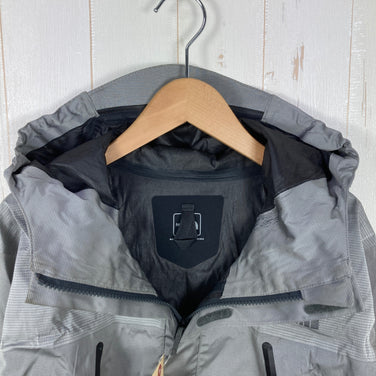 【Men's M グレー系】 The North Face ( ザ・ノースフェイス ) ヒューズフォームマウンテンジャケット FUSEFORM MTN JKT ポリエステル ウェア トップス アウター ジャケット レインシェル z00056295  レインシェル