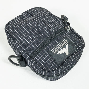 【OneSize ブラック系】 Gregory ( グレゴリー ) クイックポケット S Quick Pocket S Spectra 生産終了モデル 入手困難 銀タグ 旧タグ ナイロン バッグ ストレージ サコッシュポーチ z00051855 Spectra サコ - 【公式】2ndGEAR（セカンドギア）Webショップ【登山用品・アウトドア用品専門 買取販売店】