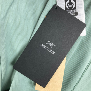 【Men's S グリーン系】 Arcteryx ( アークテリクス ) コーマック フーディ Cormac Hoody Stone Green Heather ポリエステル ウェア トップス インナー シャツ フーディ 化繊 z00055194 Stone Gre