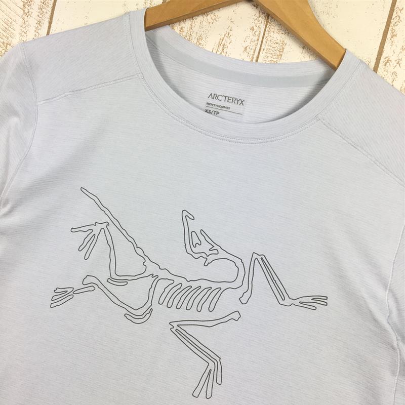 【Men's XS グレー系】 Arcteryx ( アークテリクス ) コーマック ロゴ Tシャツ Cormac Logo T-Shirt X000006348 International Men's  化繊 ショートスリーブTシャツ クルーネック インナー シャ