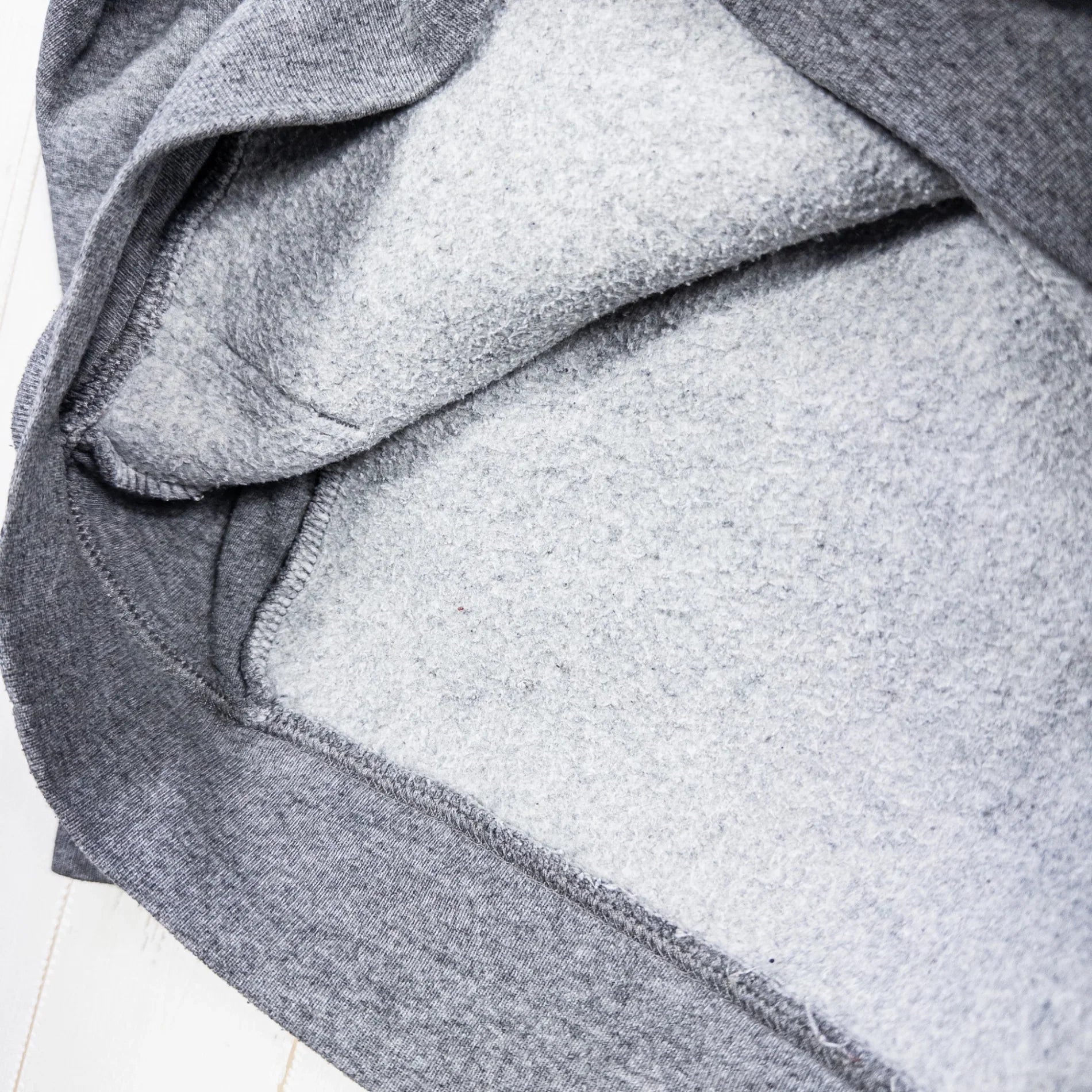 【Men's S グレー系】 Patagonia ( パタゴニア ) P-6 ラベル アップライザル フーディ P-6 Label Uprisal Hoody ポリエステル 39621 International Men's GLH フリース アウター ジャケット - 【公式】2ndGEAR（セカンドギア）Webショップ【登山用品・アウトドア用品専門 買取販売店】