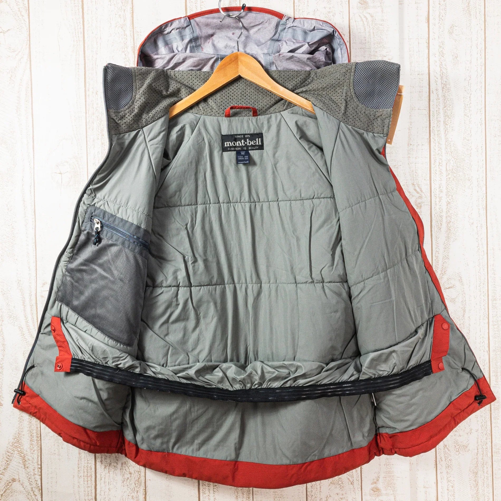 【Men's XS オレンジ系】 Montbell ( モンベル ) パウダーステップ ジャケット 防水 インサレーション フーディ 1101268 Asian Men's 化繊インサレーション アウター ジャケット トップス ウェア - 【公式】2ndGEAR（セカンドギア）Webショップ【登山用品・アウトドア用品専門 買取販売店】