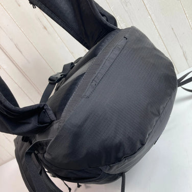 【M ブラック系】 2025 Patagonia ( パタゴニア ) テラヴィア パック 22L Terravia Pack 22L BLK ナイロン バッグ ストレージ バックパック デイパック 容量【～29L】 z00054209 BLK デイパック