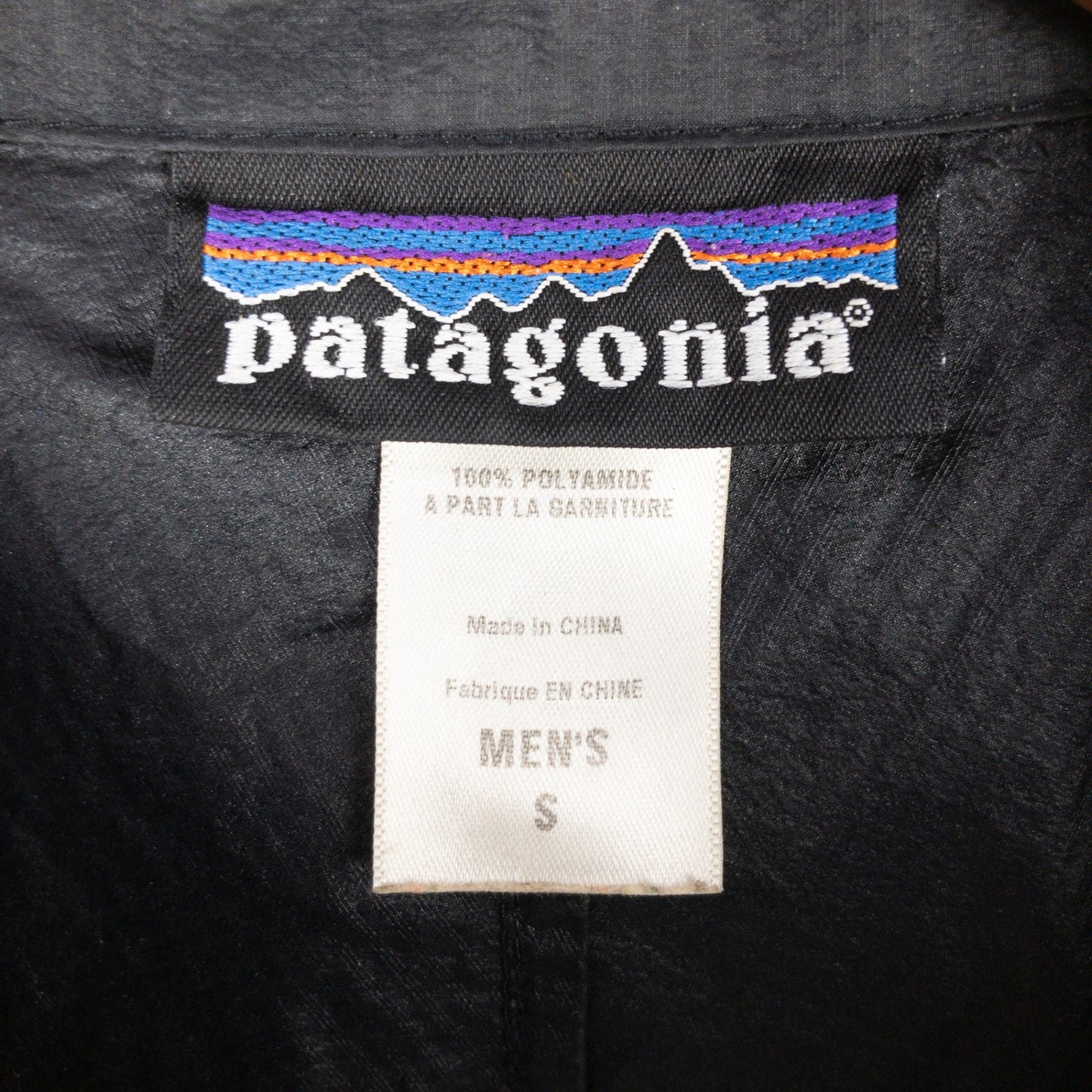 【Men's S ブラック系】 Patagonia ( パタゴニア ) フーディニ ジャケット Houdini Jacket ナイロン 24017 International Men's 防風機能 軽量 コンパクト ブラック | Black | BLK ウィンドシェ