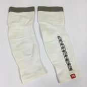 【Unisex 4 ホワイト系】 Compressport ( コンプレスポーツ ) カーフスリーブ ふくらはぎ コンプレッション サポーター Unisex タイツ ボトムス ウェア - 【公式】2ndGEAR（セカンドギア）Webショップ【登山用品・アウトドア用品専門 買取販売店】