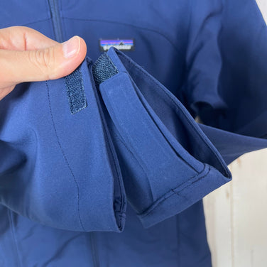 【Women's XXS ネイビー系】 Patagonia ( パタゴニア ) アズ ジャケット Adze Jacket ポリエステル ウェア トップス アウター ジャケット ソフトシェル ポーラテック・ウィンドブロック z00054890  ソフトシェル アウター ジャケ