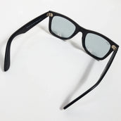 【Unisex OneSize ブラック系】 Rayban ( レイバン ) ウェイファーラー Wayfarer Matte Black / Light Grey ウェア ウェア小物 アイウェア サングラス z00050149 Matte Black / Light Grey サ - 【公式】2ndGEAR（セカンドギア）Webショップ【登山用品・アウトドア用品専門 買取販売店】