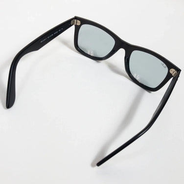 【Unisex OneSize ブラック系】 Rayban ( レイバン ) ウェイファーラー Wayfarer Matte Black / Light Grey ウェア ウェア小物 アイウェア サングラス z00050149 Matte Black / Light Grey サ - 【公式】2ndGEAR（セカンドギア）Webショップ【登山用品・アウトドア用品専門 買取販売店】