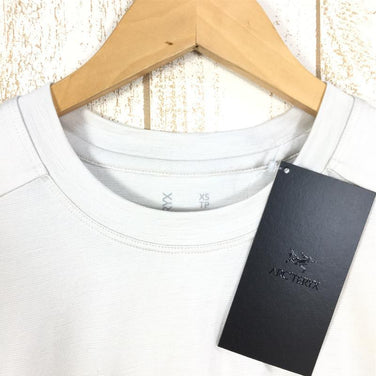 【Men's XS アイボリー系】 Arcteryx ( アークテリクス ) エーツービー Tシャツ A2B T-Shirt ウール 21029/L07756800 International Men's 30033 Cocoon ウール ショートスリーブTシャツ クル - 【公式】2ndGEAR（セカンドギア）Webショップ【登山用品・アウトドア用品専門 買取販売店】